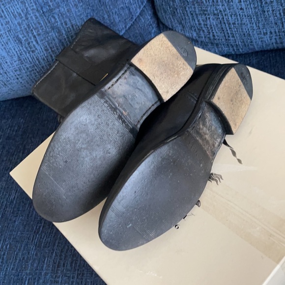 Black leather Burberry boots . Size 9 - Picture 3 of 8